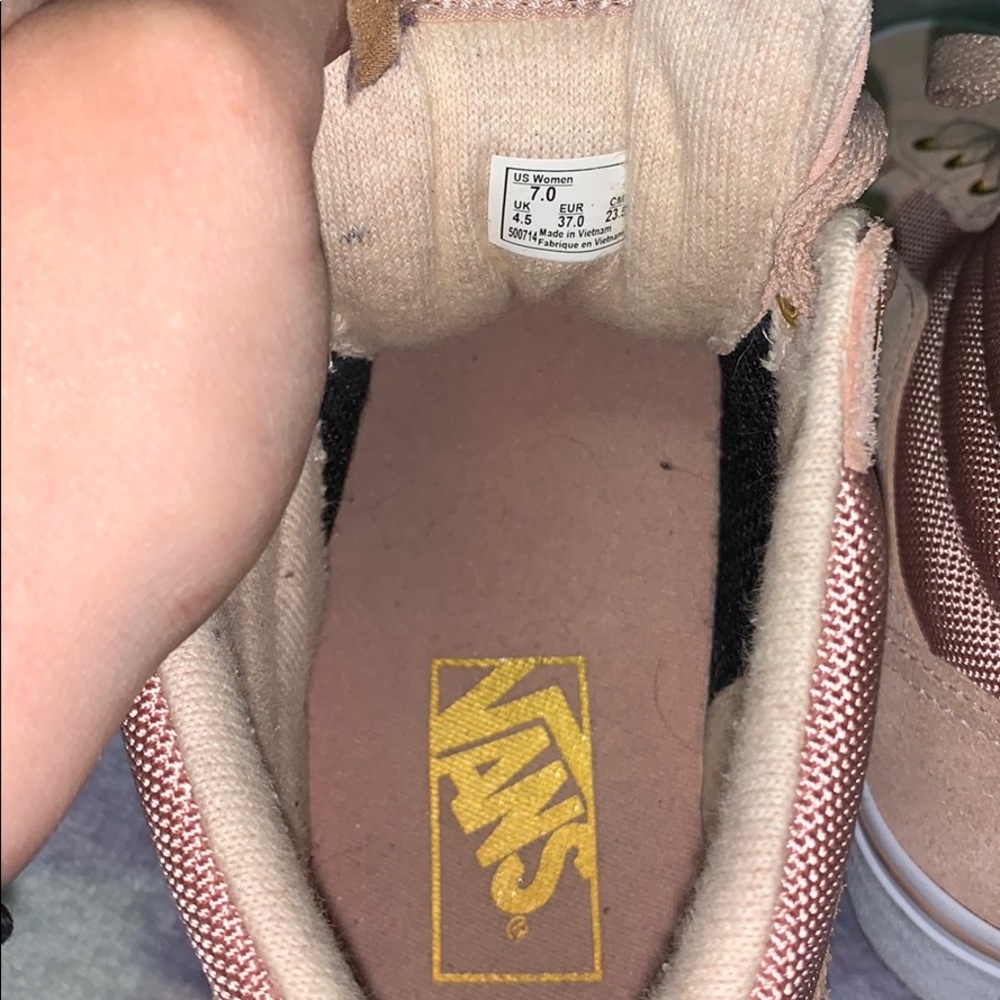 Vans - Picture 3 of 3